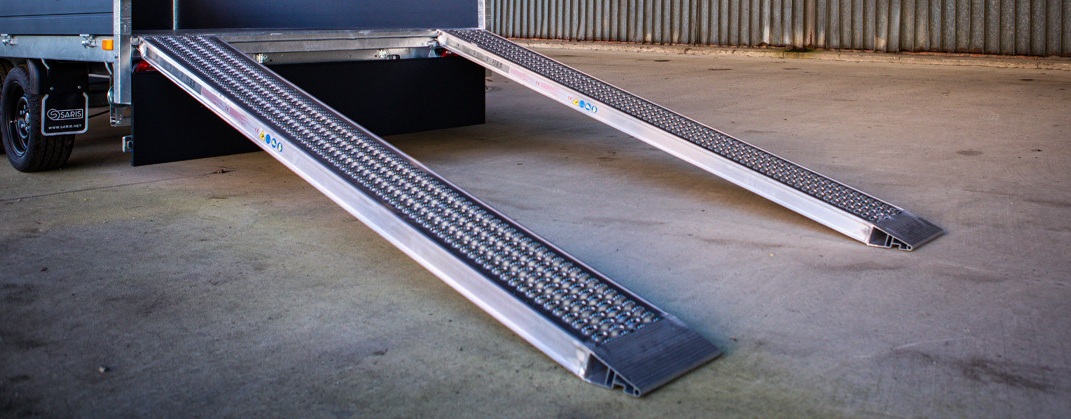 2 Rampes aluminium PREMIUM SAFETY lg 2,50m - 2800kg/paire - Accroche en "U" – Image 2